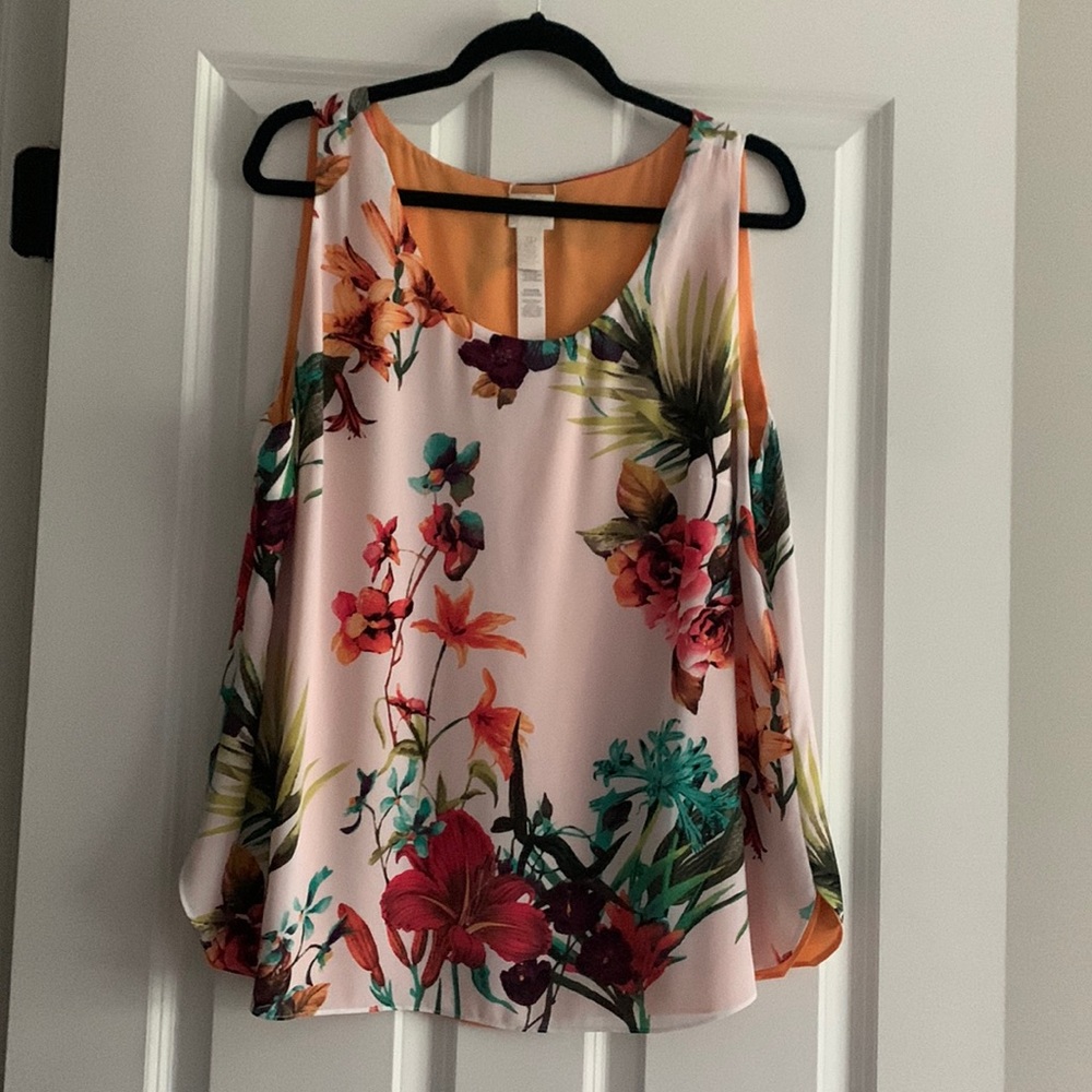 Chico’s size 3P reversible sleeveless blouse. Worn once like new!